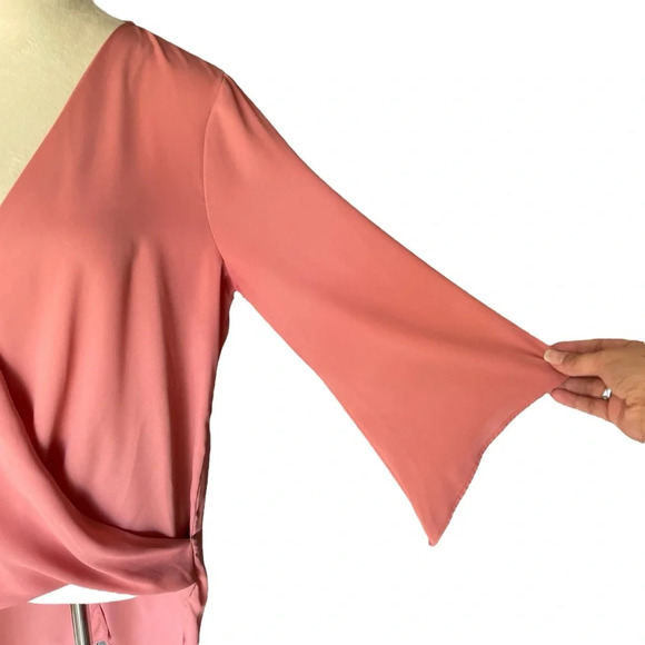 New York And Company Dusty Pink Crossover Back Tail Wrap Top Women Size M - Picture 4 of 7